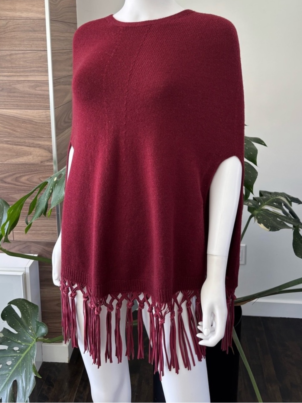 Pinotti Cashmere / Wool Leather Fringed Poncho Bordeaux O/S NWT❤️